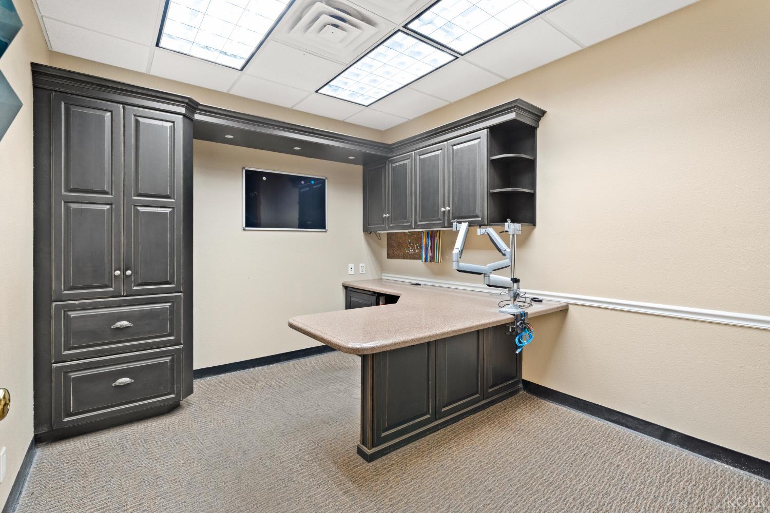 610 W 7th St., Hanford, CA 93230