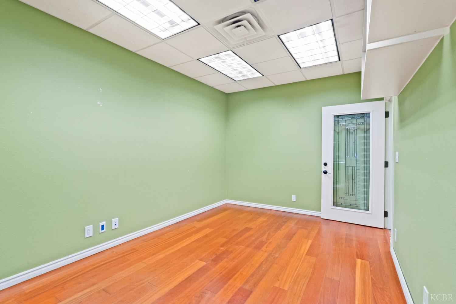 610 W 7th St., Hanford, CA 93230