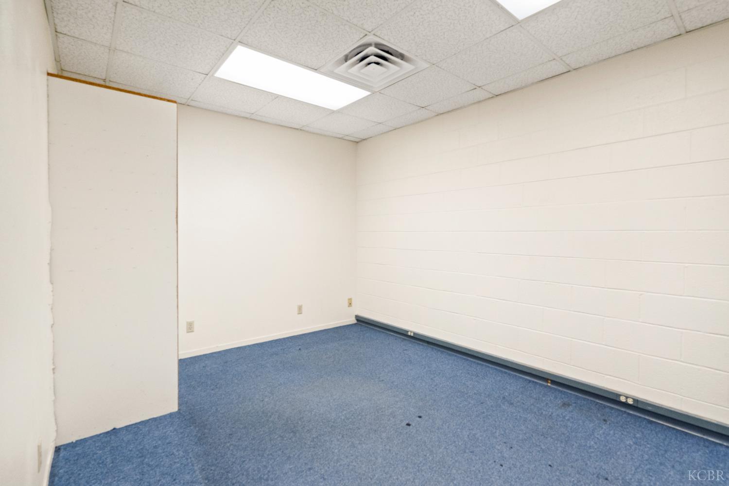 610 W 7th St., Hanford, CA 93230