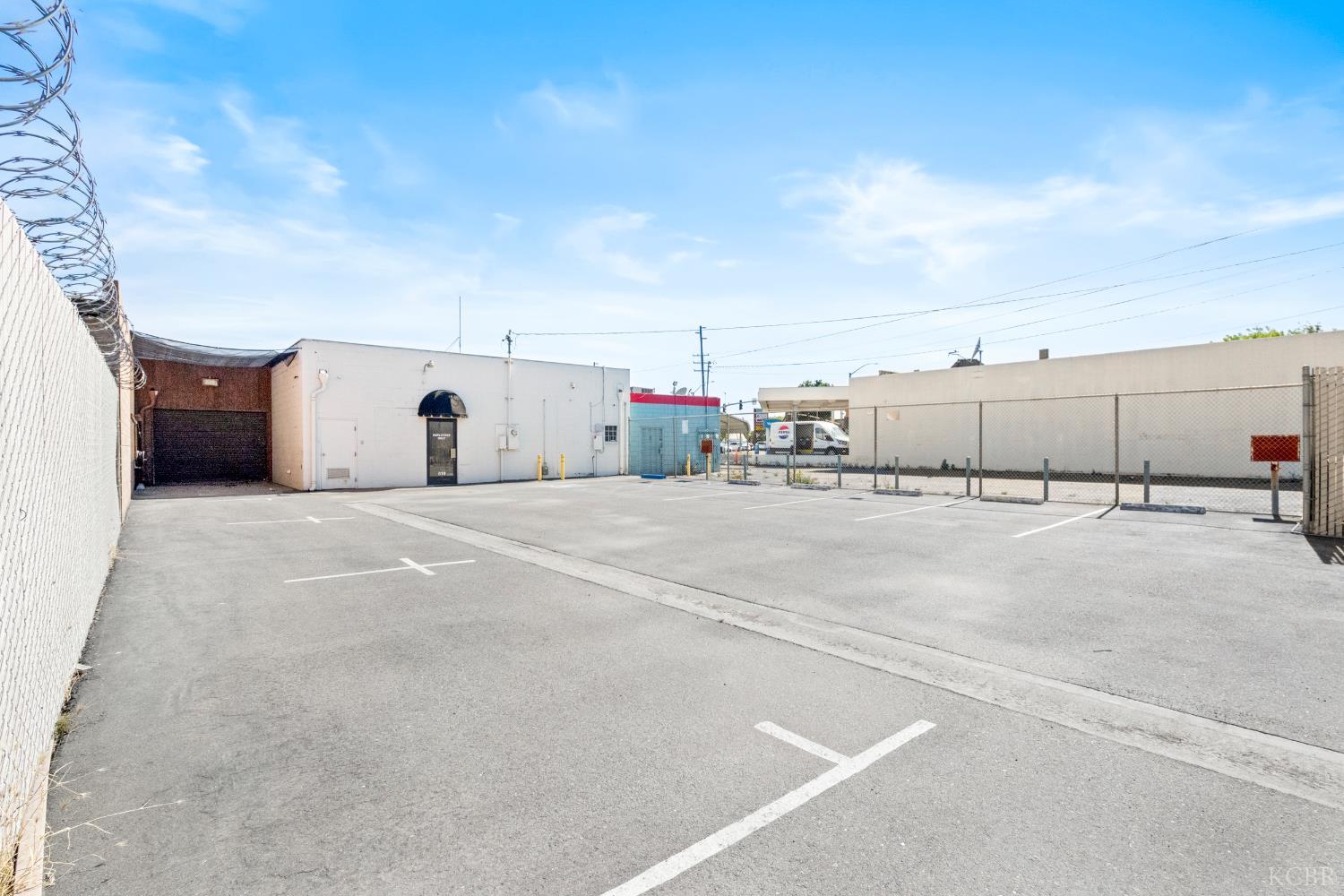 610 W 7th St., Hanford, CA 93230