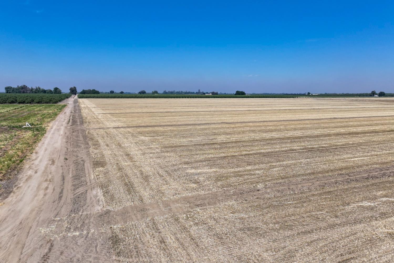 8050 15th Ave, Hanford, CA 93230