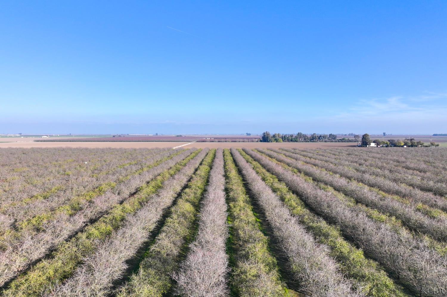 6900 Grangeville Blvd, Hanford, CA 93230