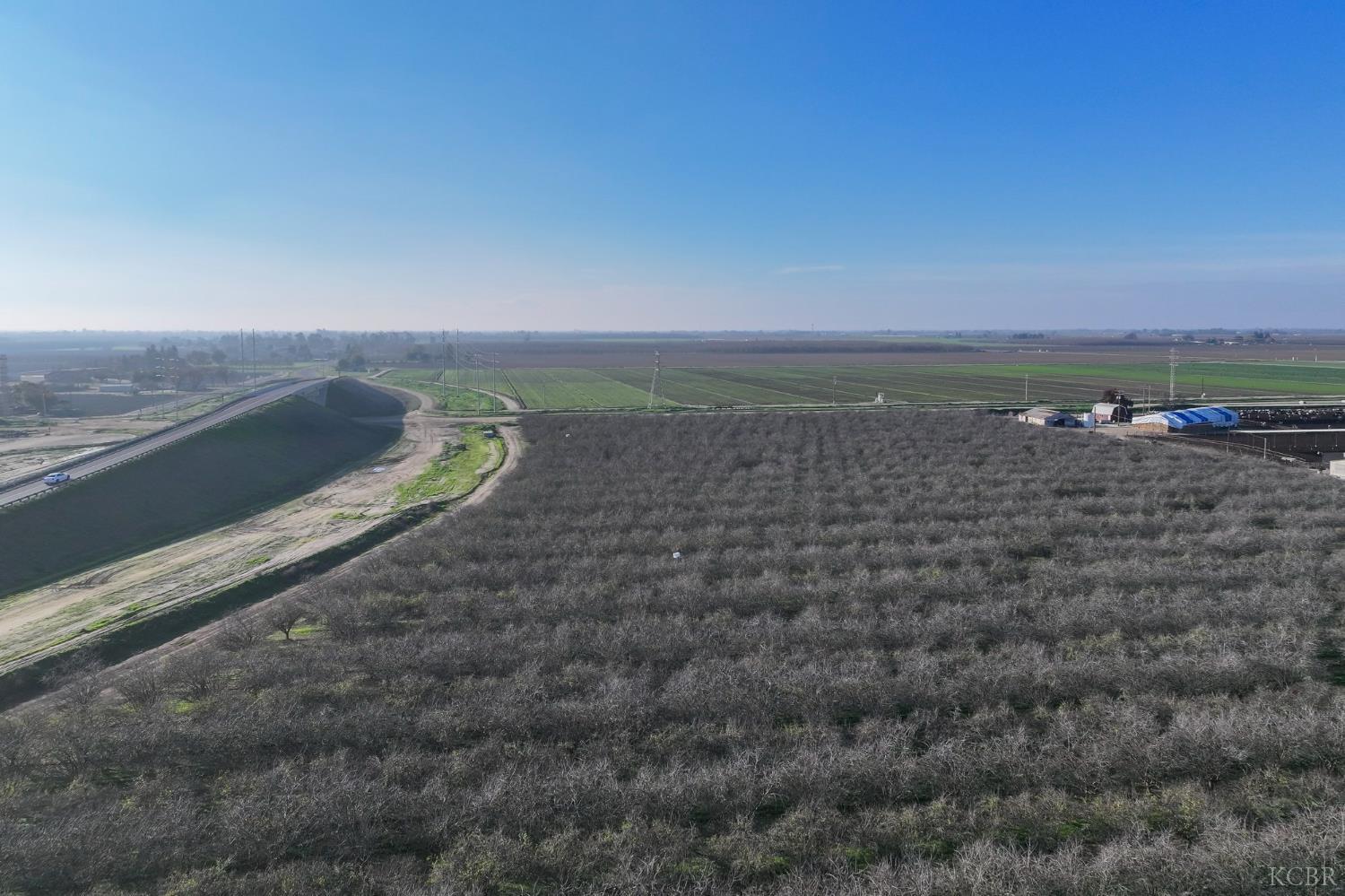 7639 7th Ave, Hanford, CA 93230