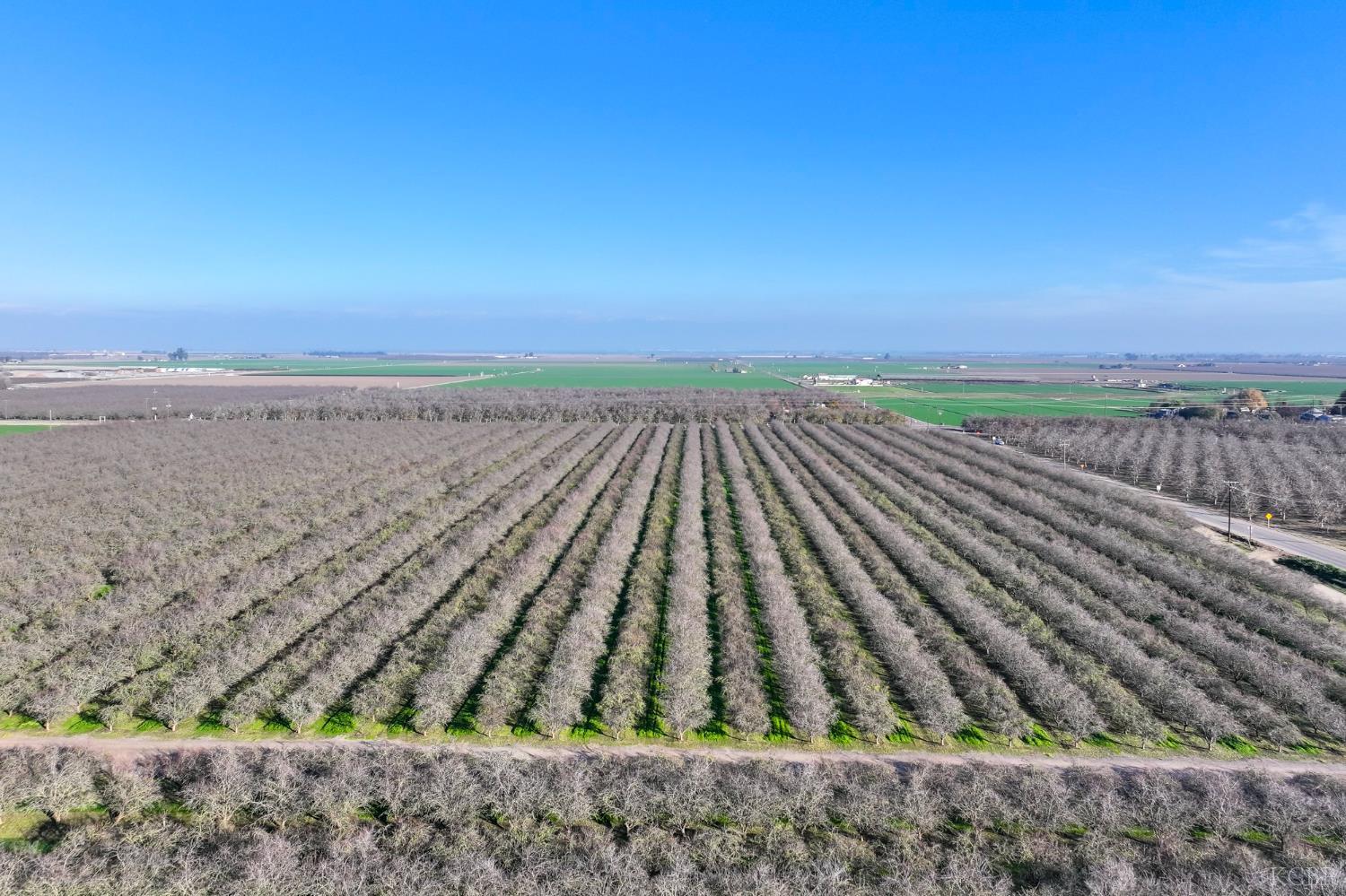 7639 7th Ave, Hanford, CA 93230