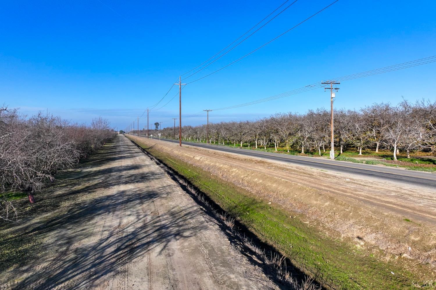 7639 7th Ave, Hanford, CA 93230