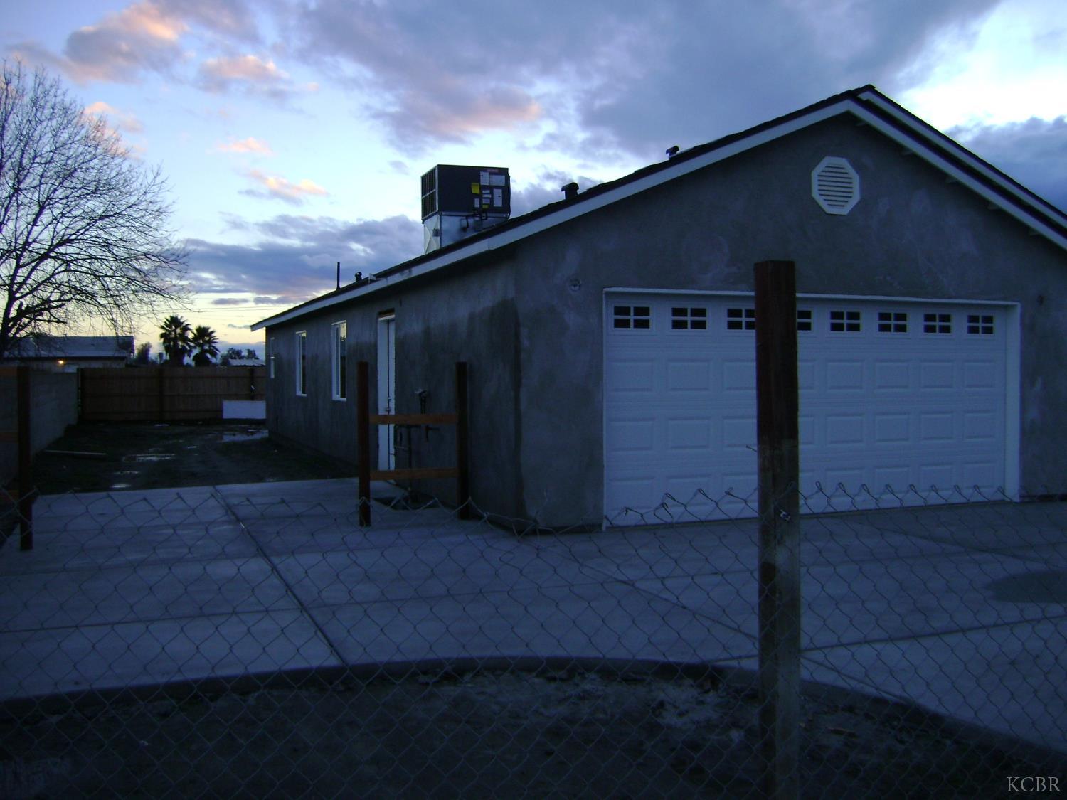 2615 Gable Ave, Corcoran, CA 93212