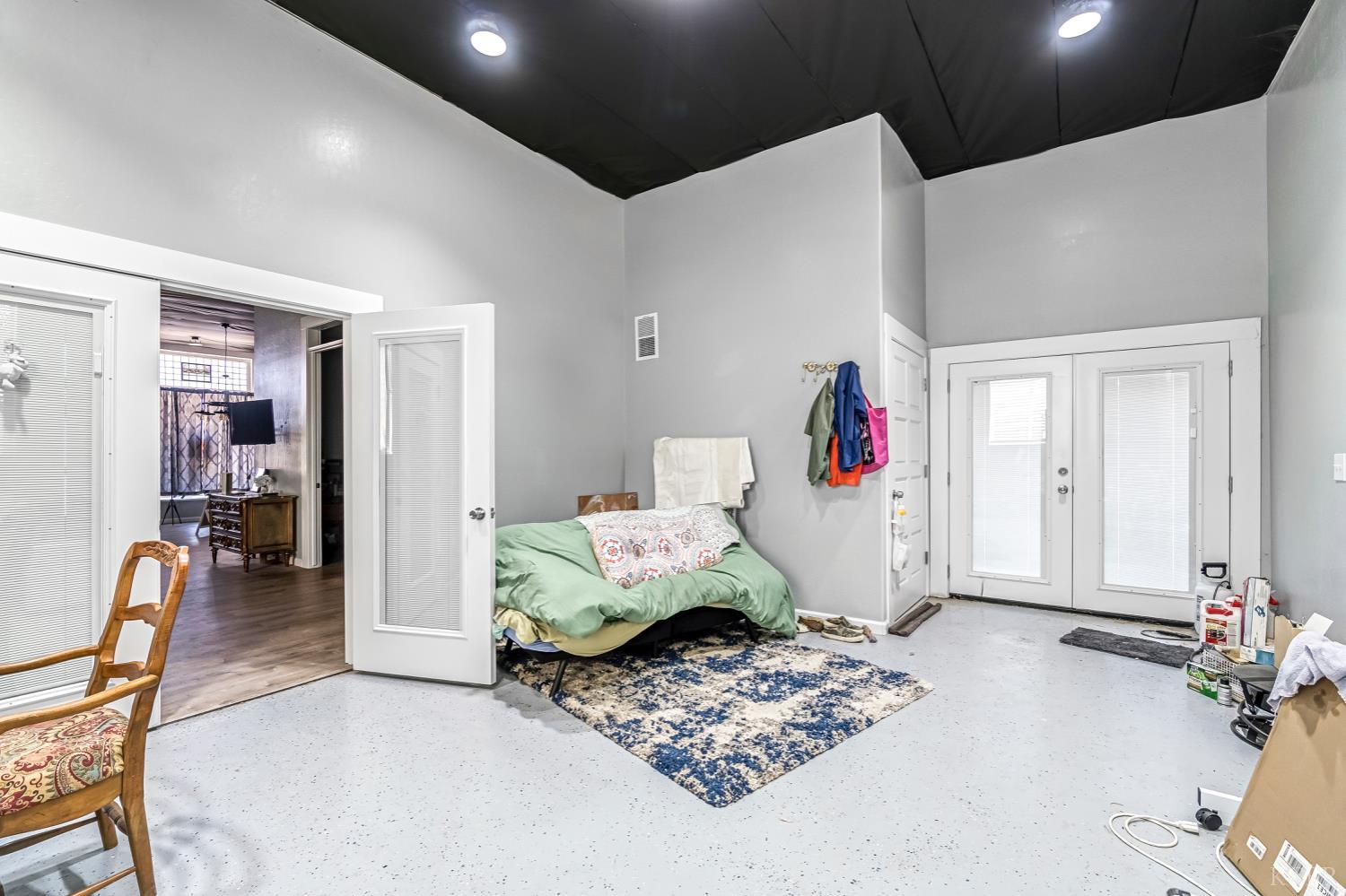 211 Keith St, Hanford, CA 93230