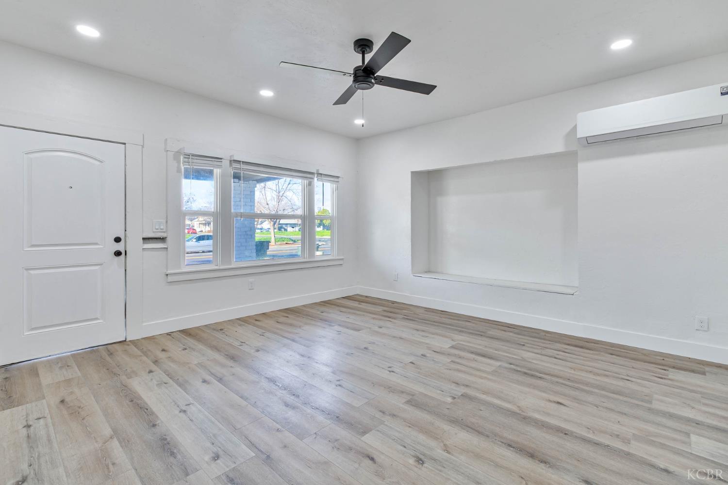 437 N Redington St, Hanford, CA 93230