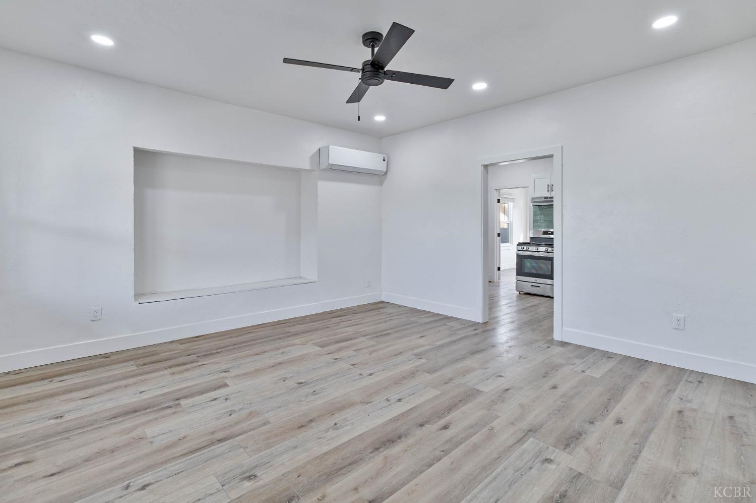 437 N Redington St, Hanford, CA 93230