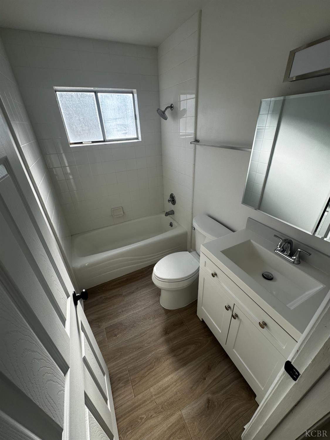 1146 S 12th Ave S, Hanford, CA 93230