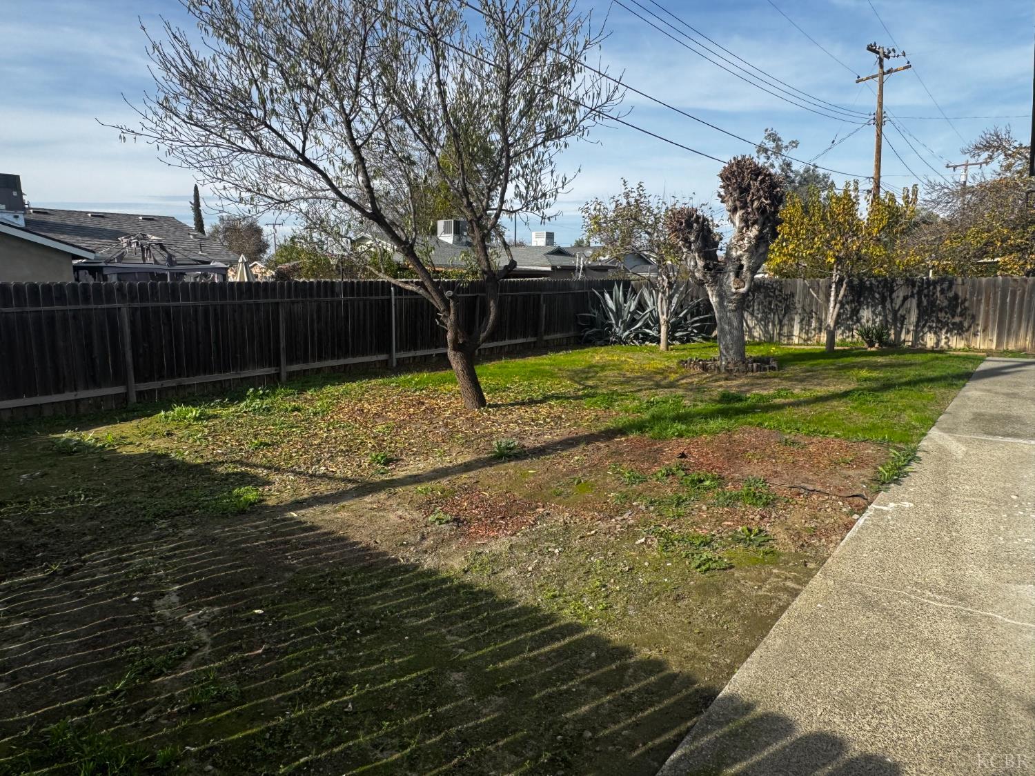 1146 S 12th Ave S, Hanford, CA 93230