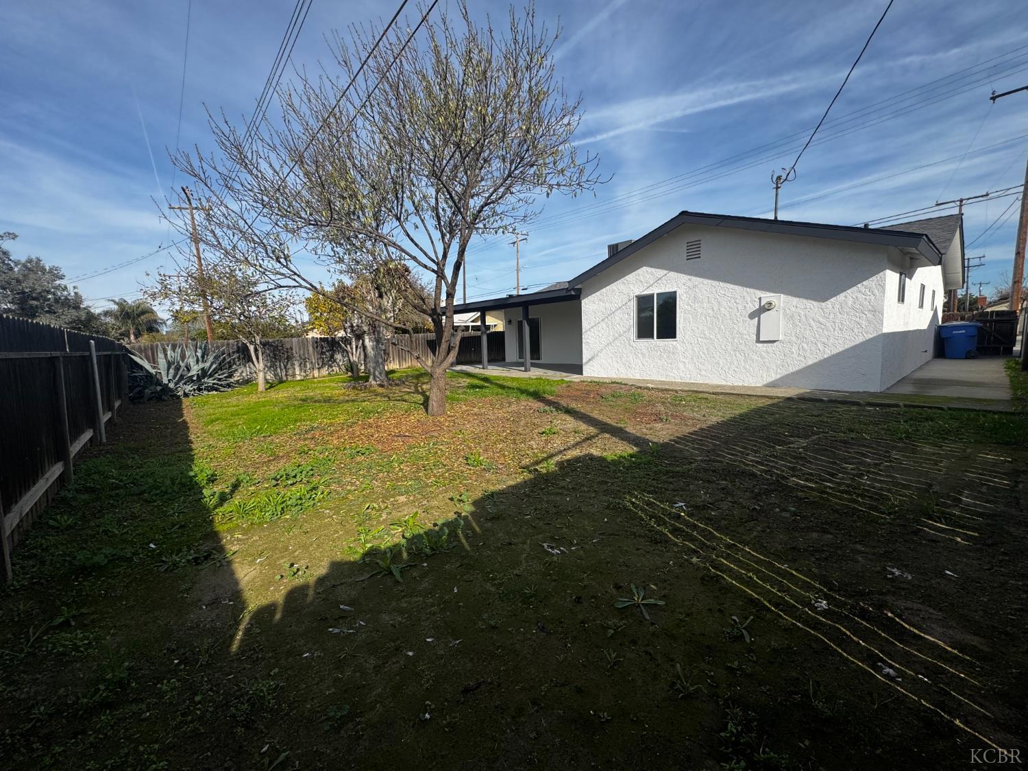 1146 S 12th Ave S, Hanford, CA 93230