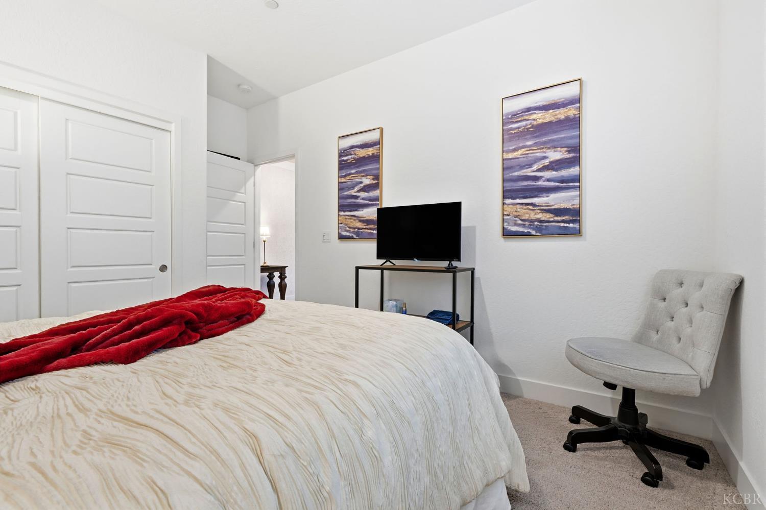 133 E Tyler Ave, Visalia, CA 93291