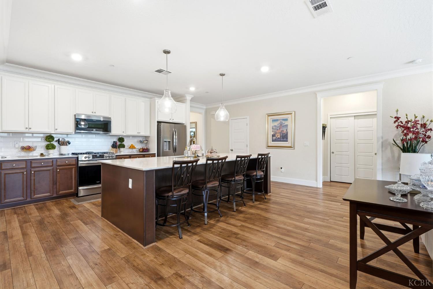 133 E Tyler Ave, Visalia, CA 93291