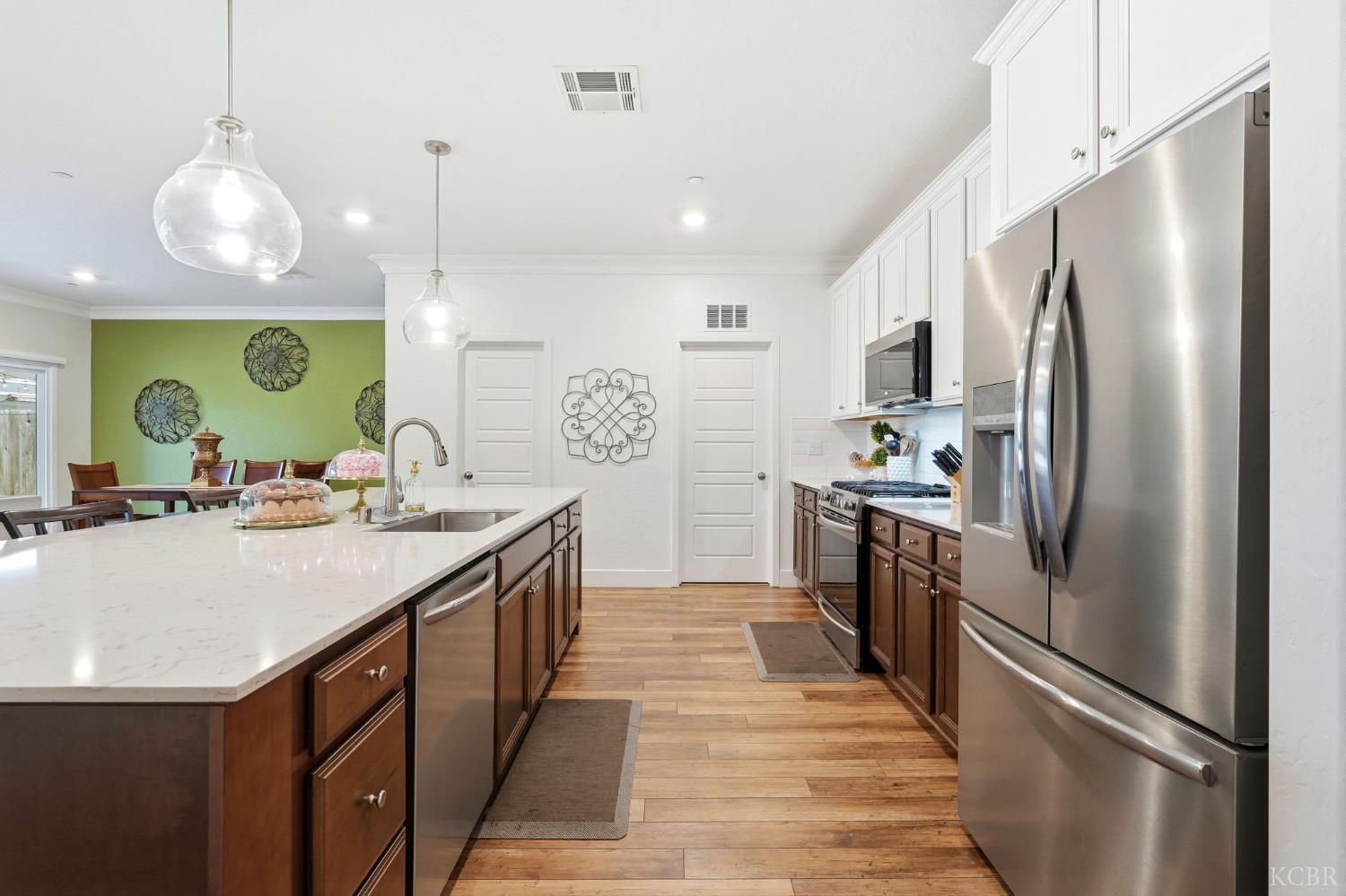 133 E Tyler Ave, Visalia, CA 93291