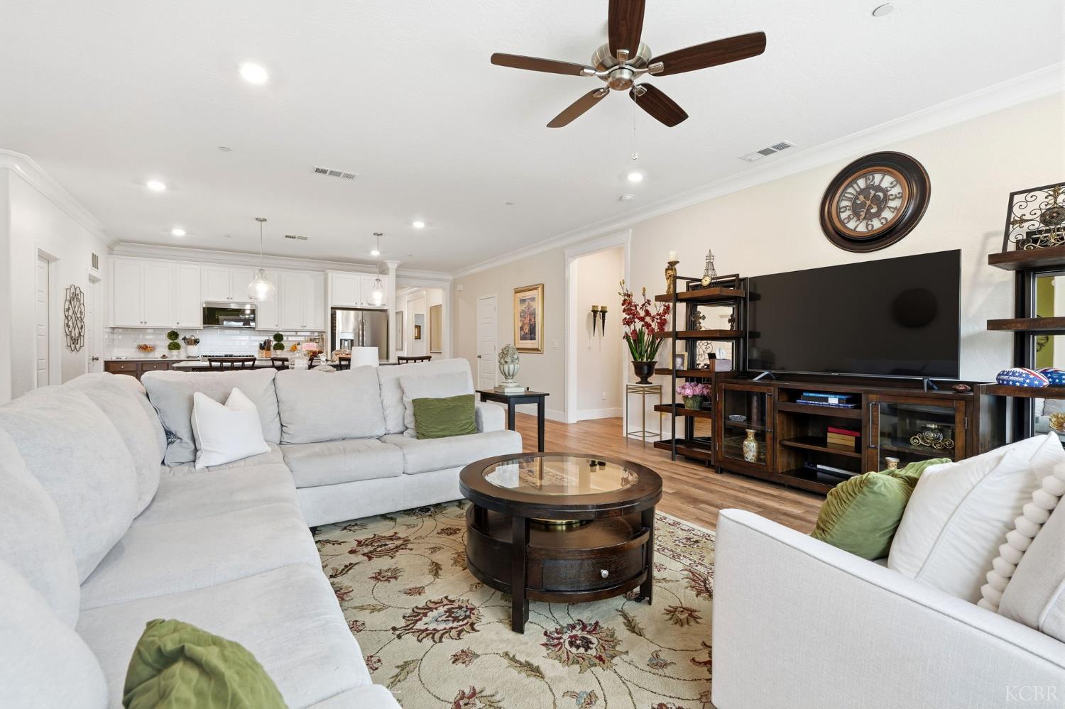 133 E Tyler Ave, Visalia, CA 93291