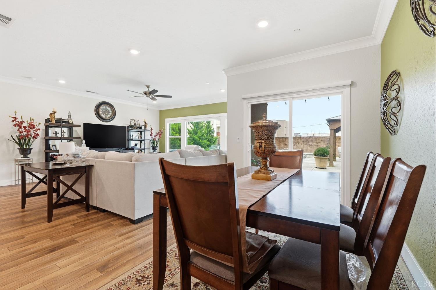 133 E Tyler Ave, Visalia, CA 93291