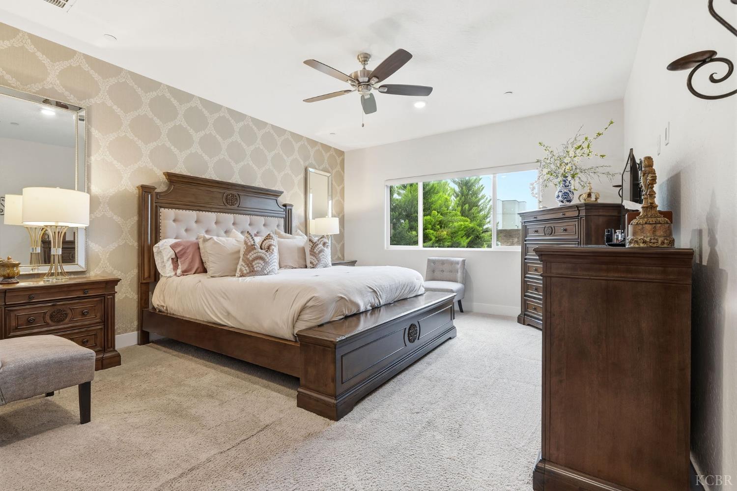 133 E Tyler Ave, Visalia, CA 93291