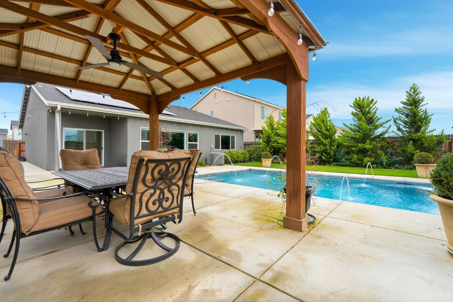 133 E Tyler Ave, Visalia, CA 93291