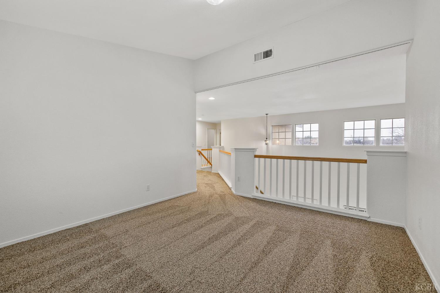 3232 N Zion Cir, Hanford, CA 93230