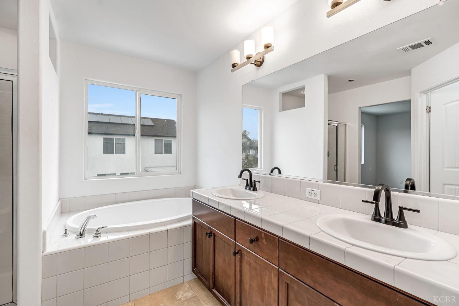 653 Visconti, Lemoore, CA 93245