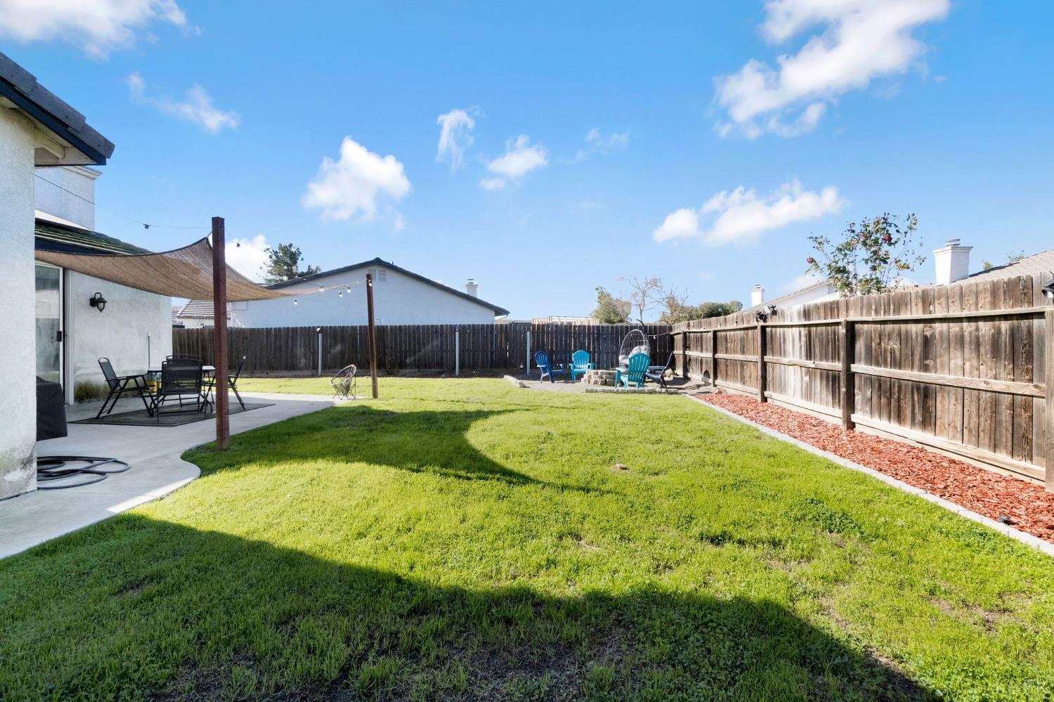 1144 W Orange St, Hanford, CA 93230