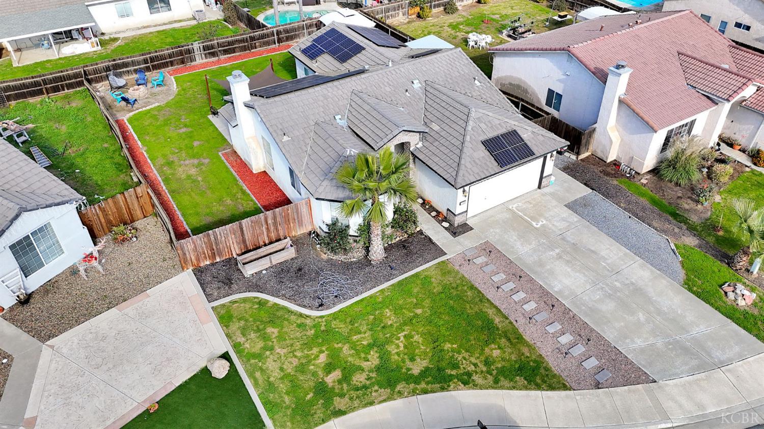 1144 W Orange St, Hanford, CA 93230