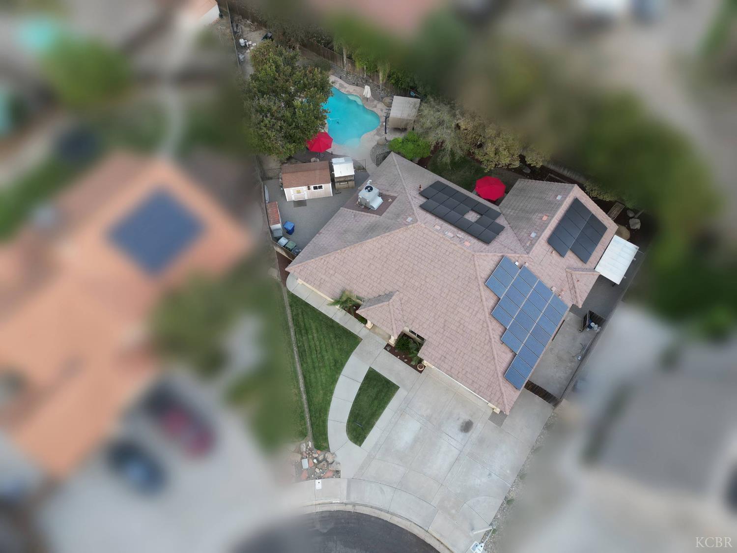 594 Diana Ct, Hanford, CA 93230