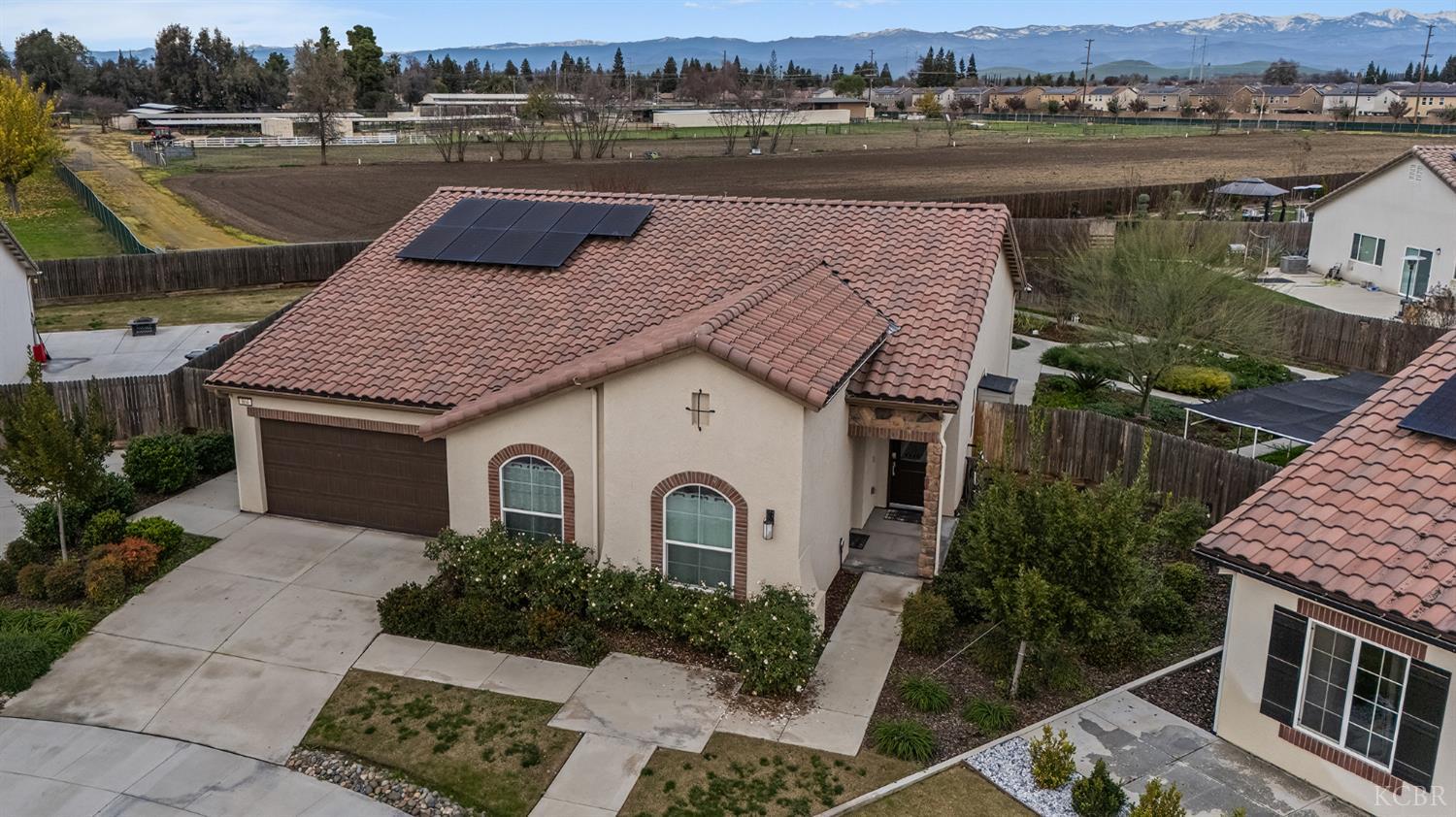 804 S Simon St, Visalia, CA 93292