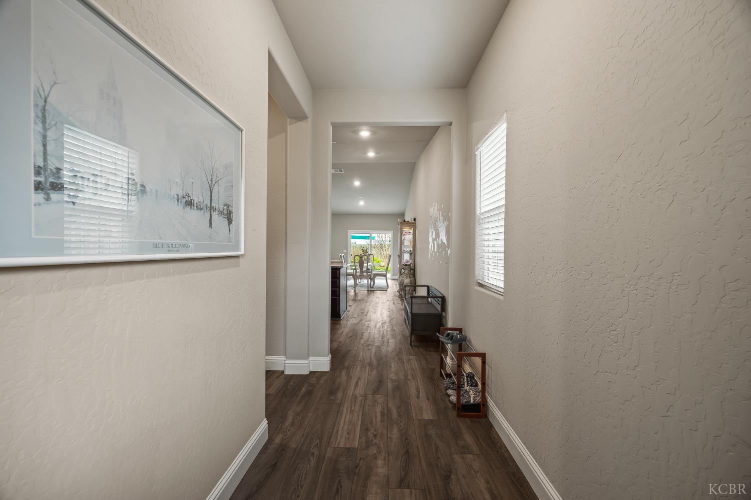 804 S Simon St, Visalia, CA 93292