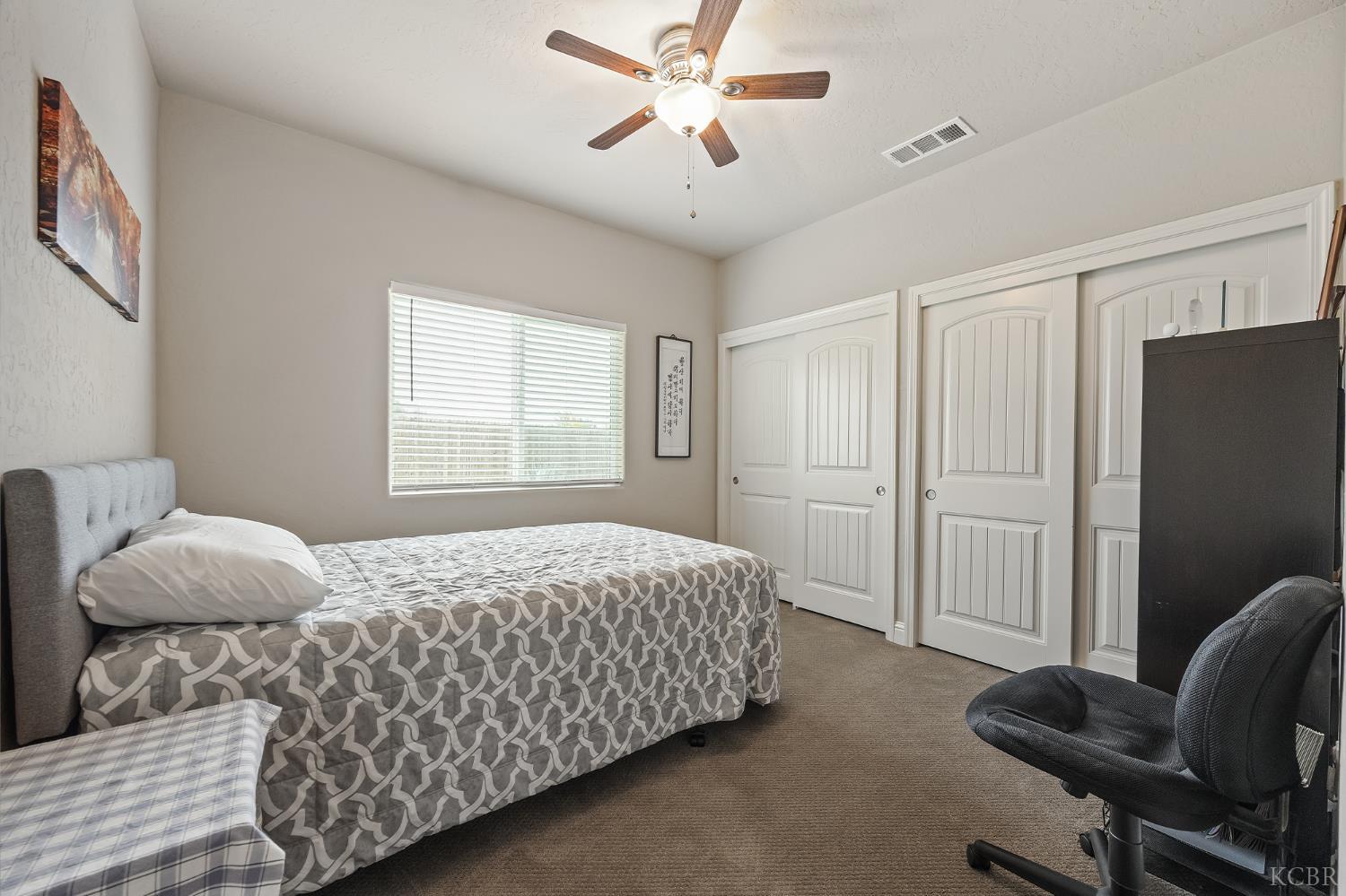 804 S Simon St, Visalia, CA 93292