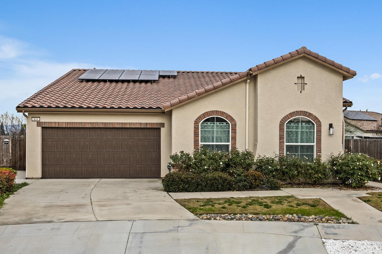 804 S Simon St, Visalia, CA 93292