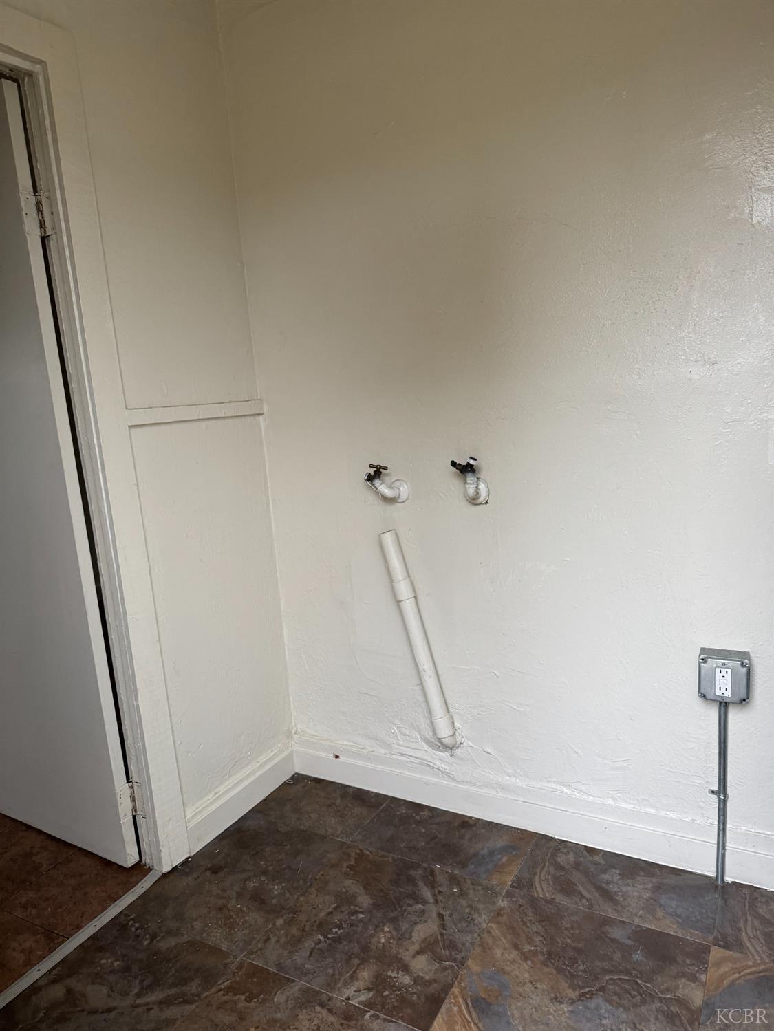 426 W Myrtle St, Hanford, CA 93230