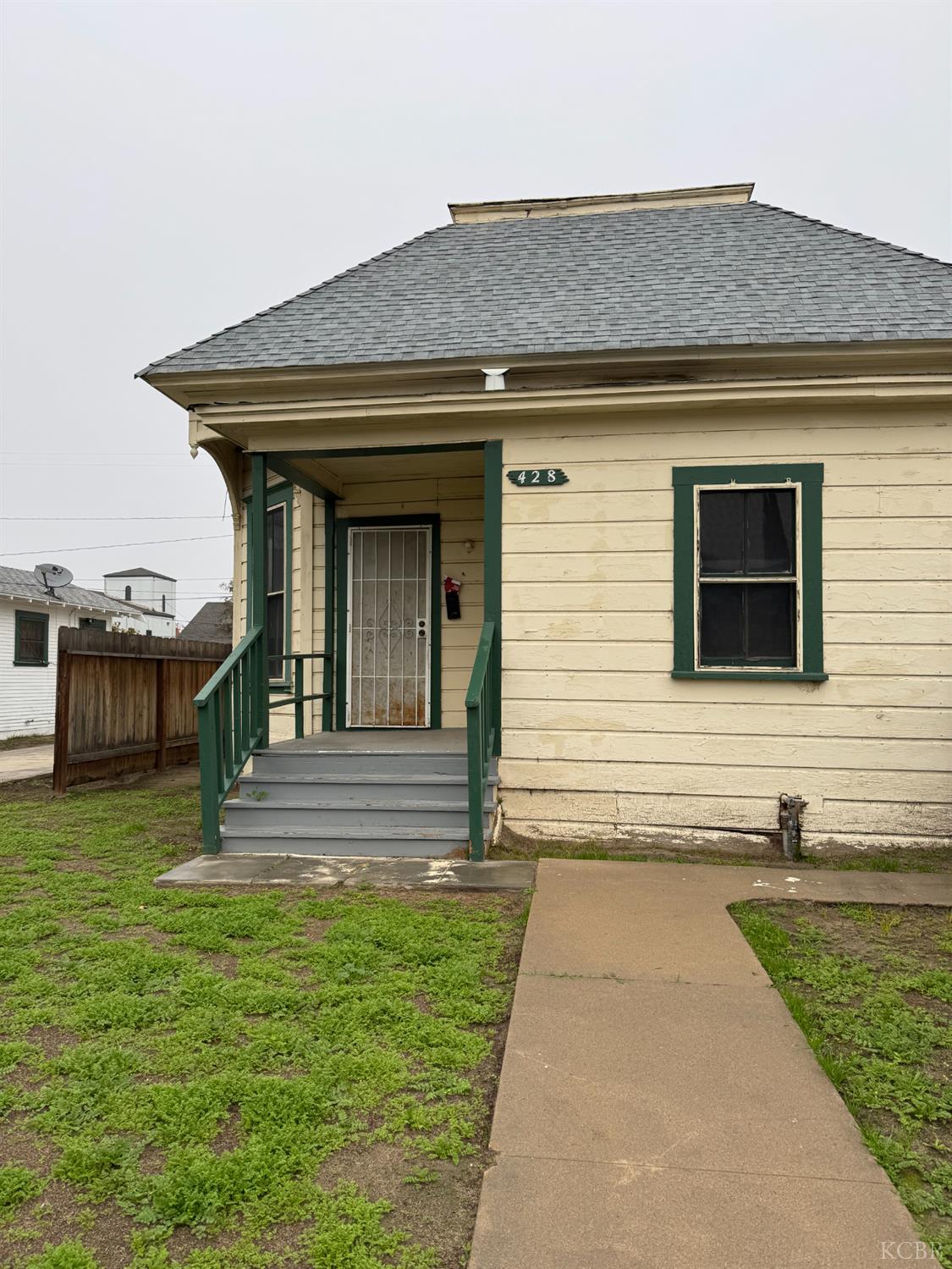 426 W Myrtle St, Hanford, CA 93230