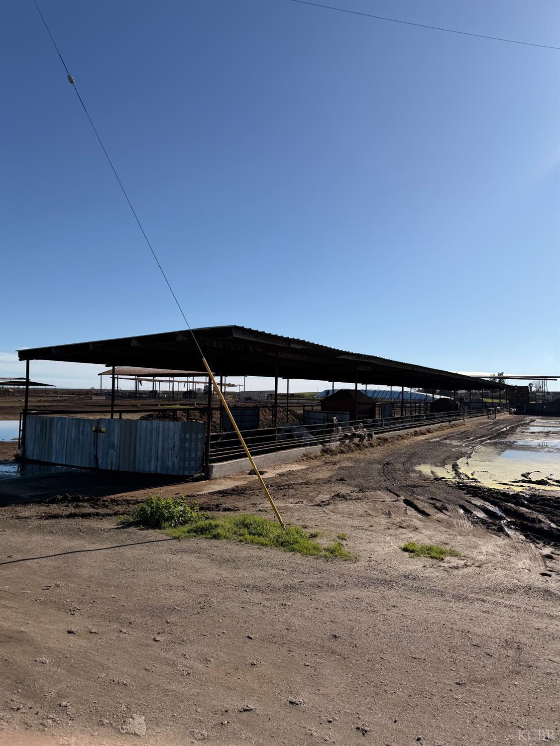 16508 S Clovis Ave, Selma, CA 93662