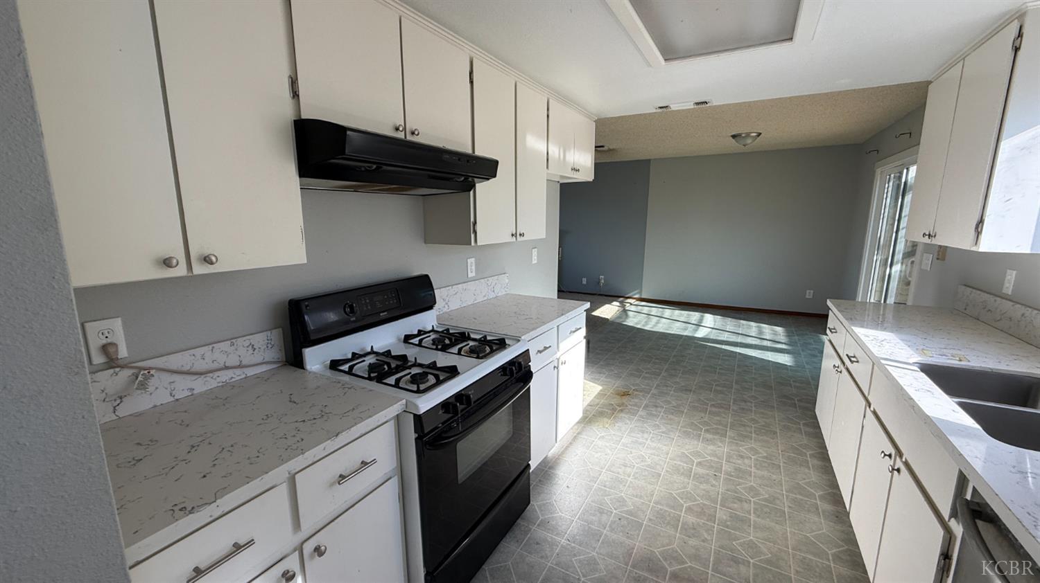 545 W Dovewood, Coalinga, CA 93210