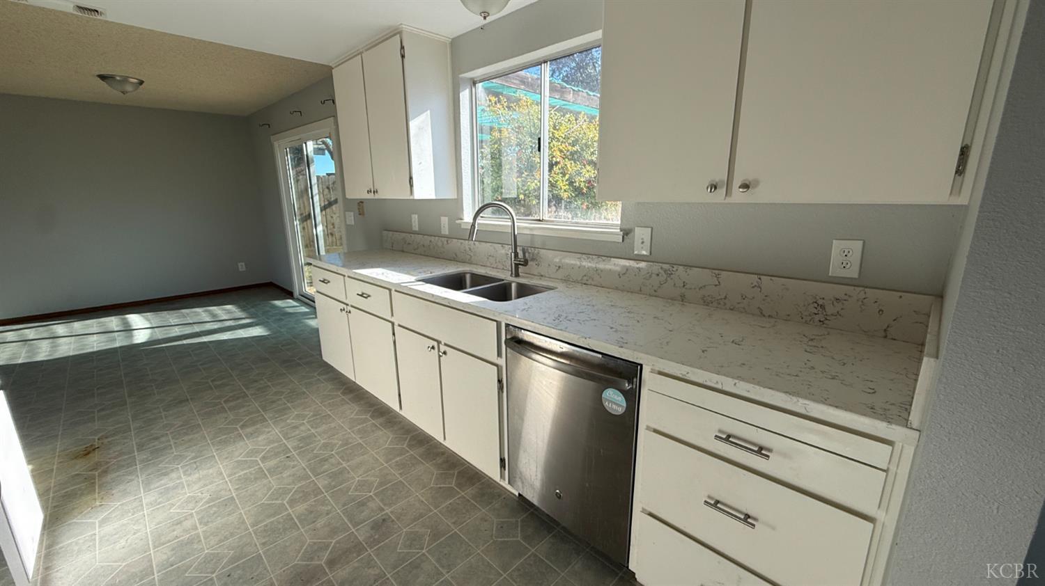 545 W Dovewood, Coalinga, CA 93210