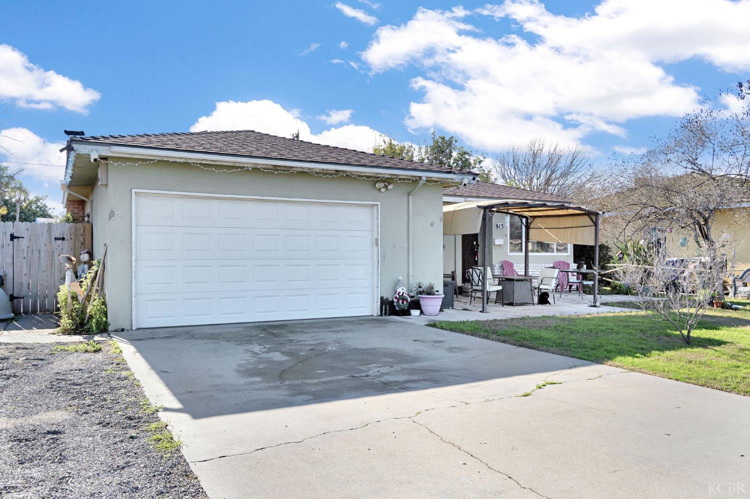 813 E Florinda St, Hanford, CA 93230