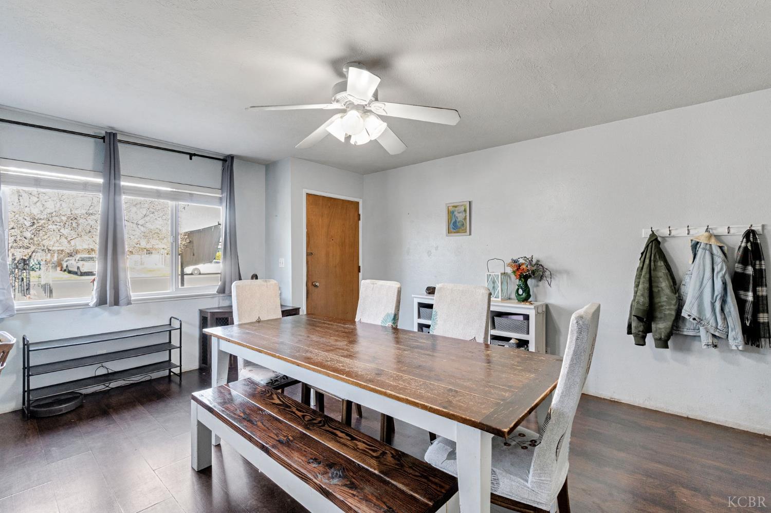 813 E Florinda St, Hanford, CA 93230