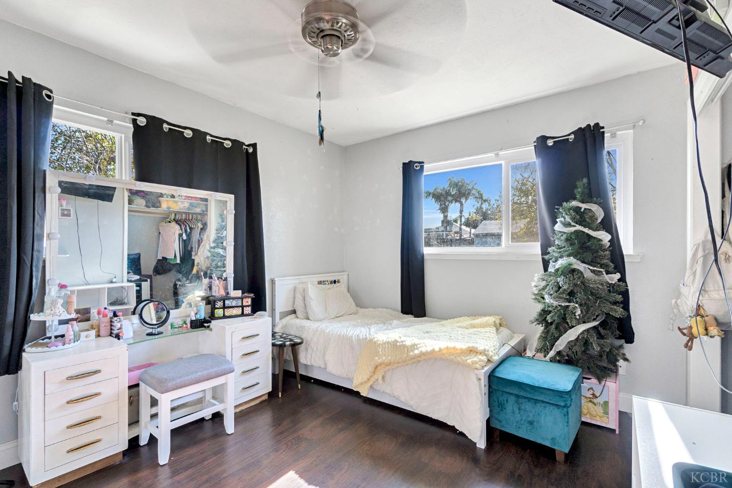 813 E Florinda St, Hanford, CA 93230