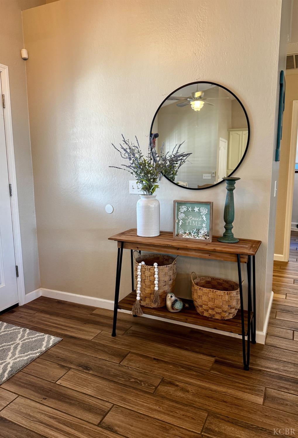 1235 University Ave, Hanford, CA 93230