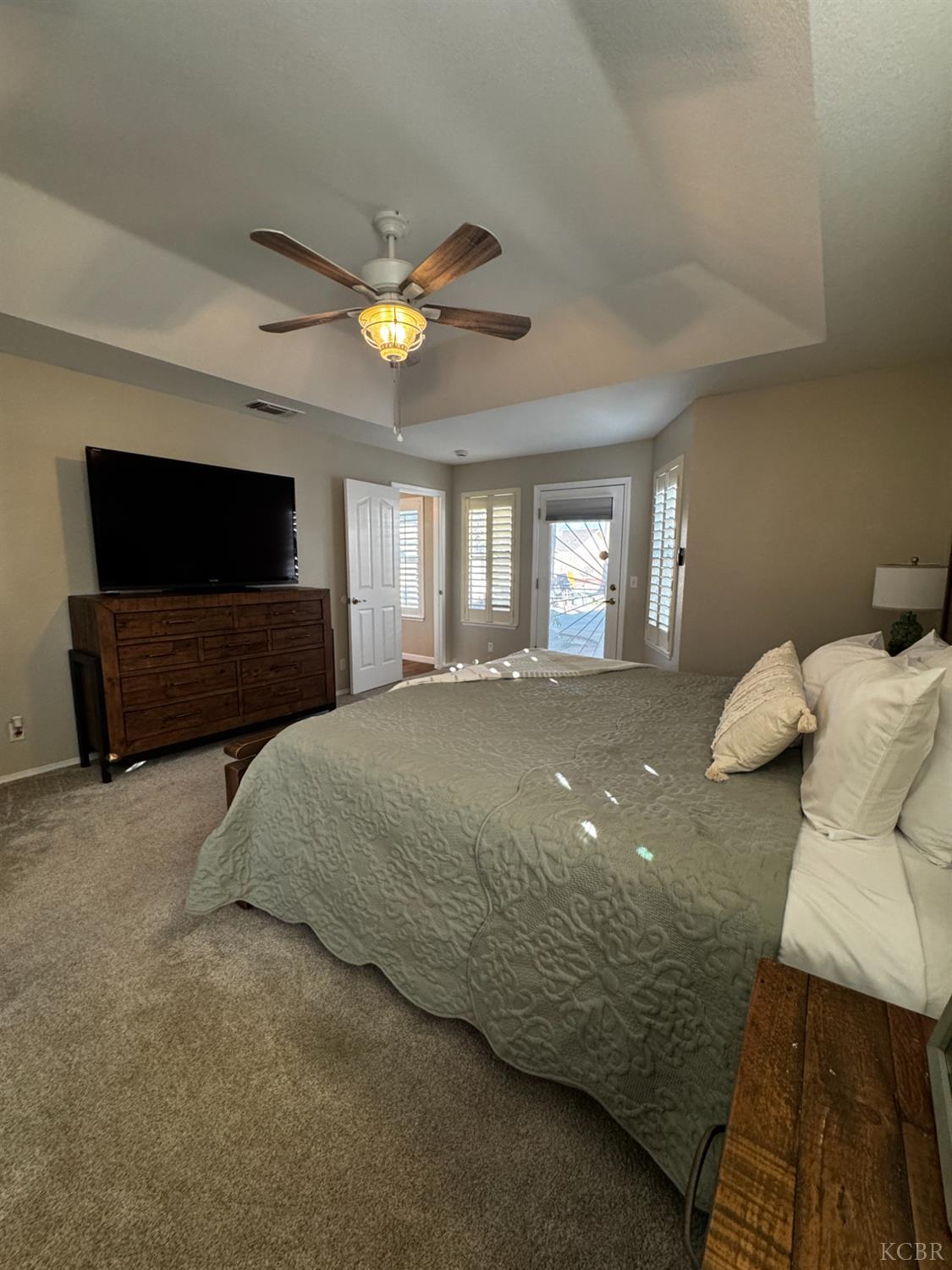 1235 University Ave, Hanford, CA 93230