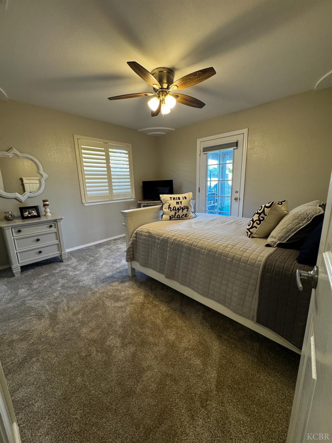 1235 University Ave, Hanford, CA 93230