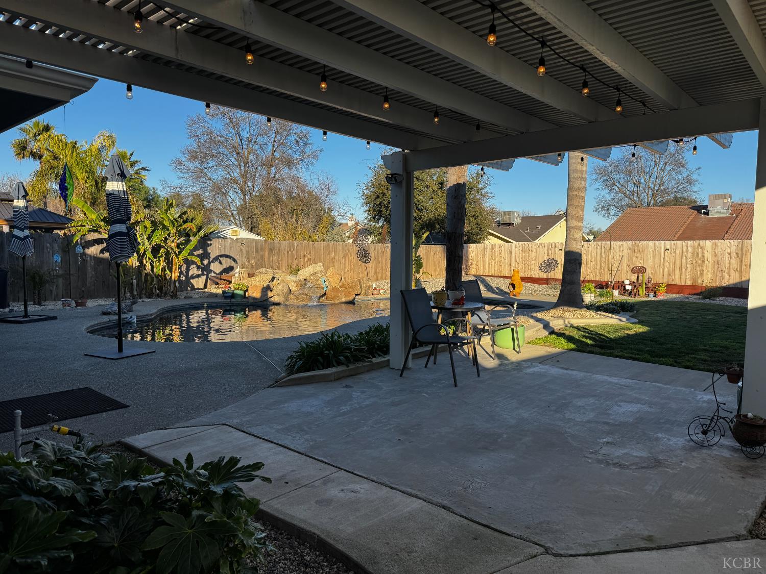 1235 University Ave, Hanford, CA 93230