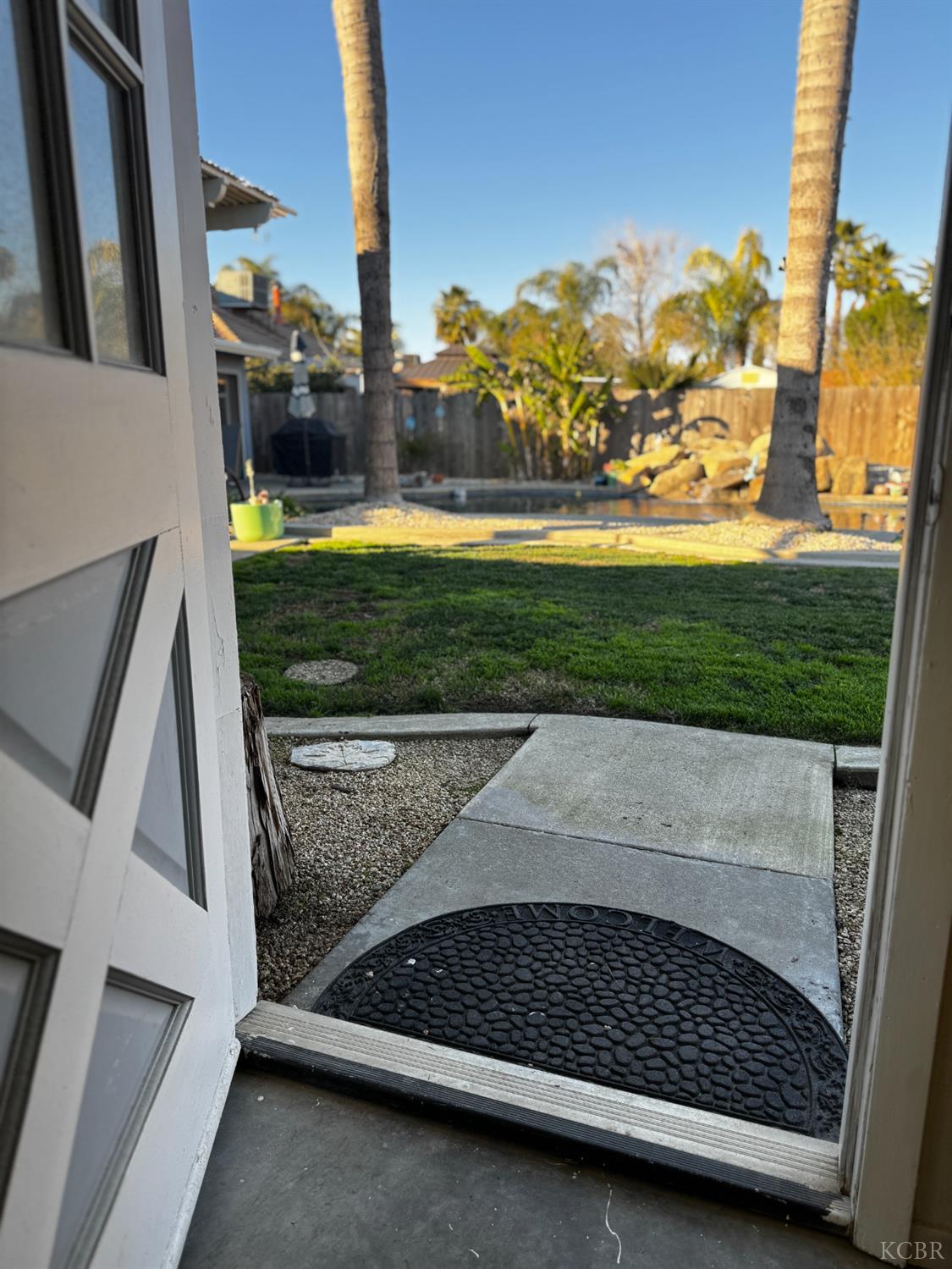 1235 University Ave, Hanford, CA 93230