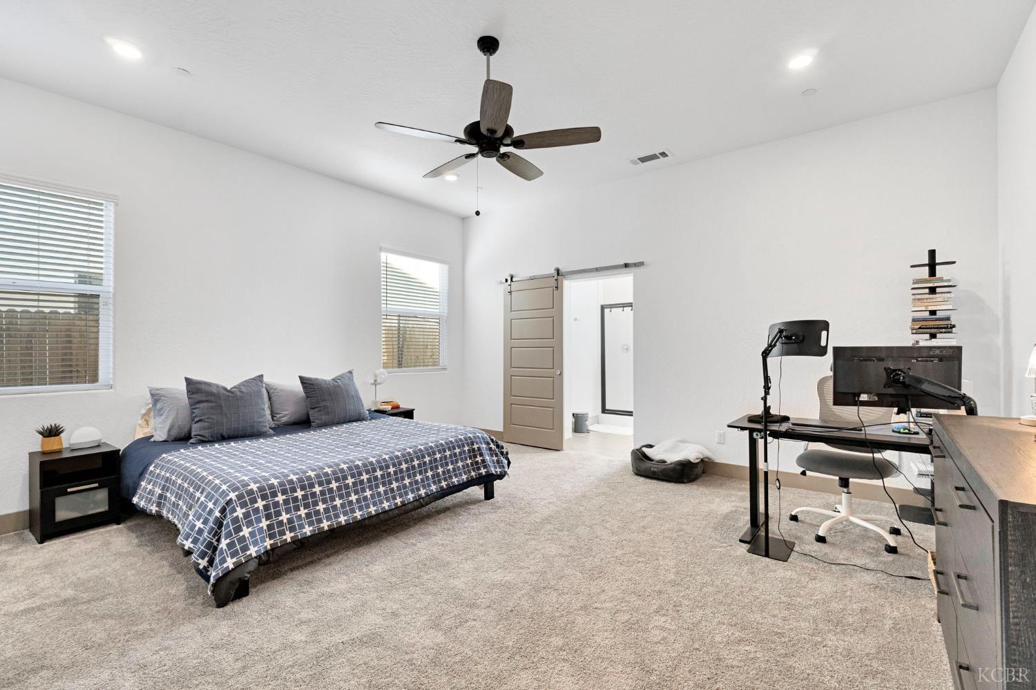 1976 N Mitchell St N, Hanford, CA 93230