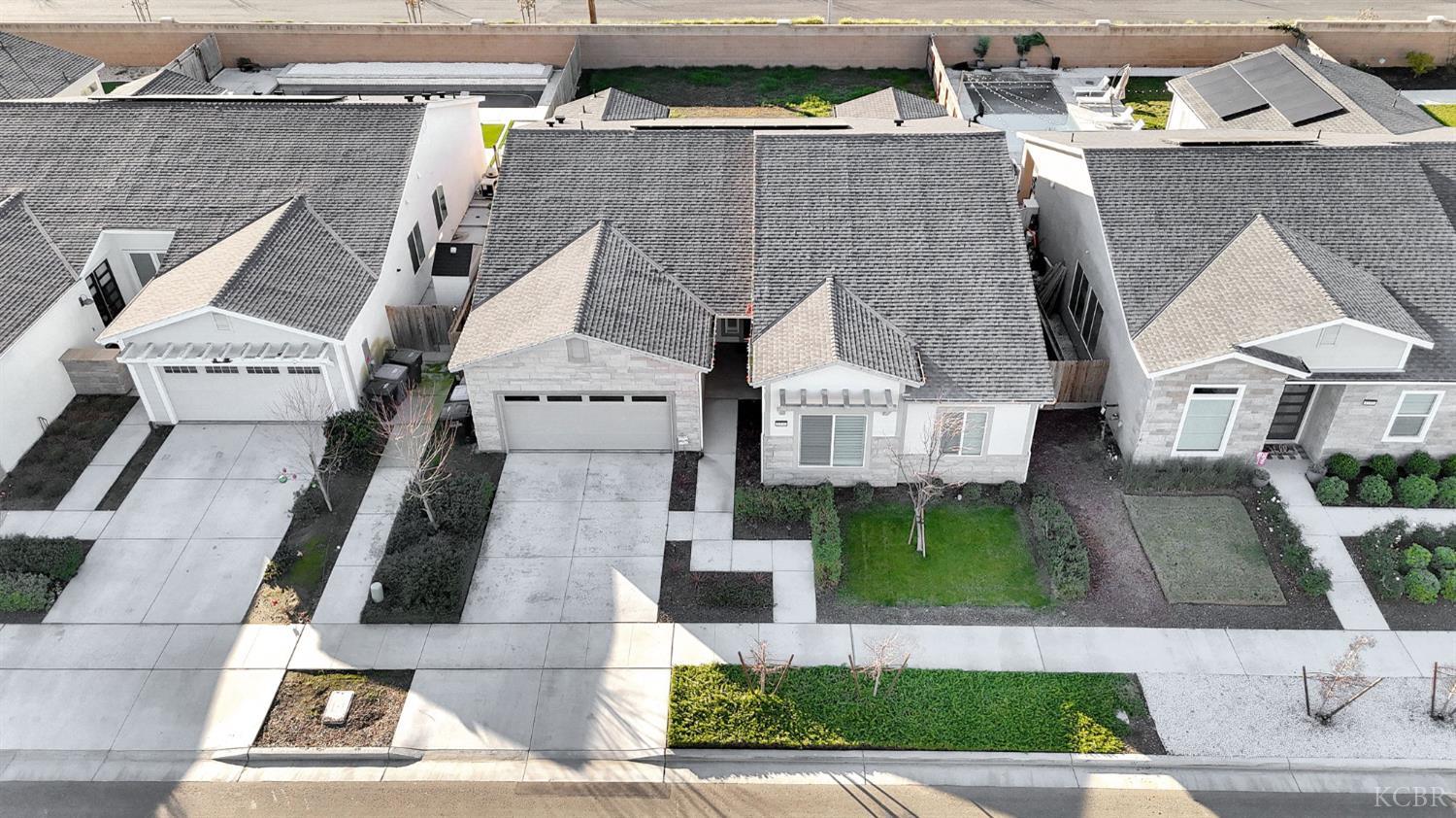 1976 N Mitchell St N, Hanford, CA 93230