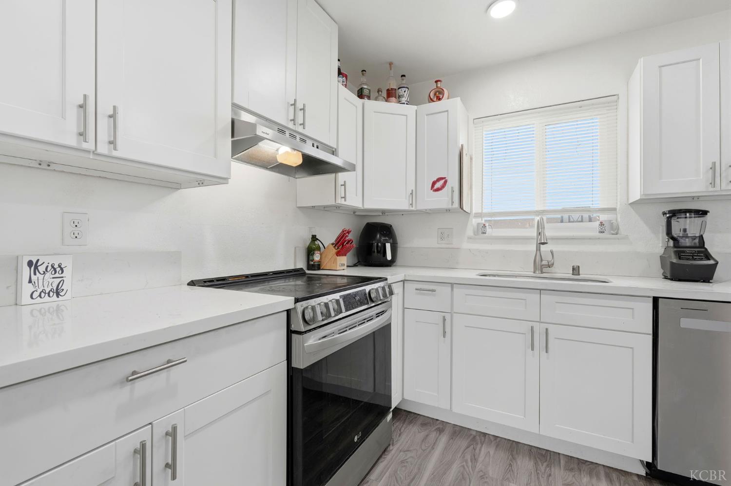 10125 El Toro Way, Hanford, CA 93230