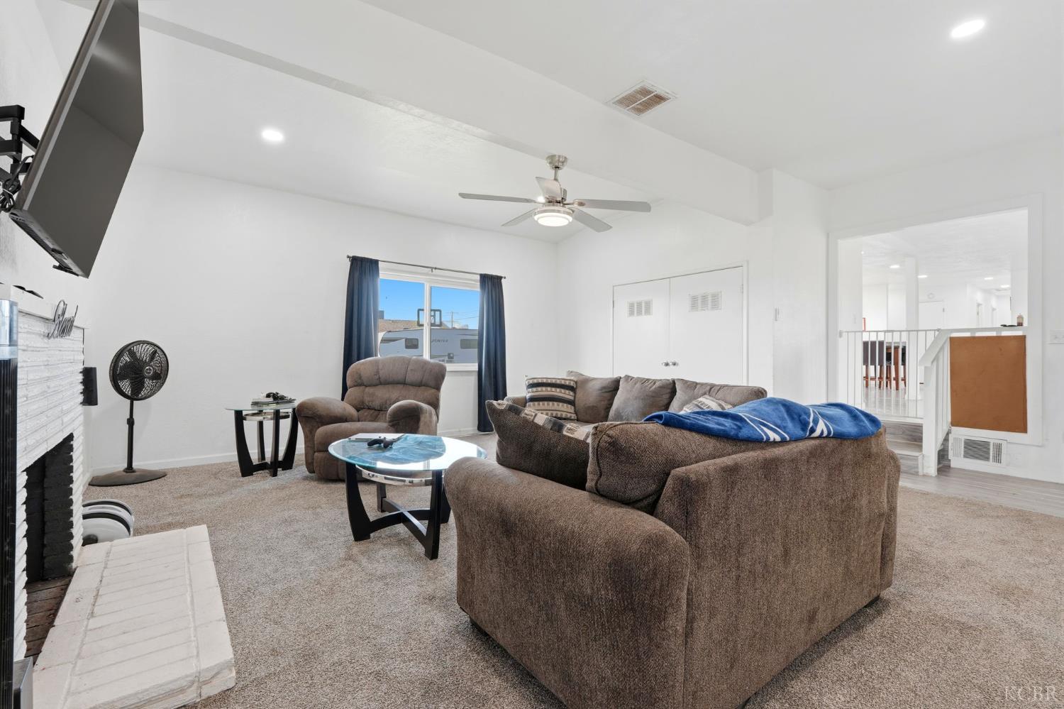 10125 El Toro Way, Hanford, CA 93230