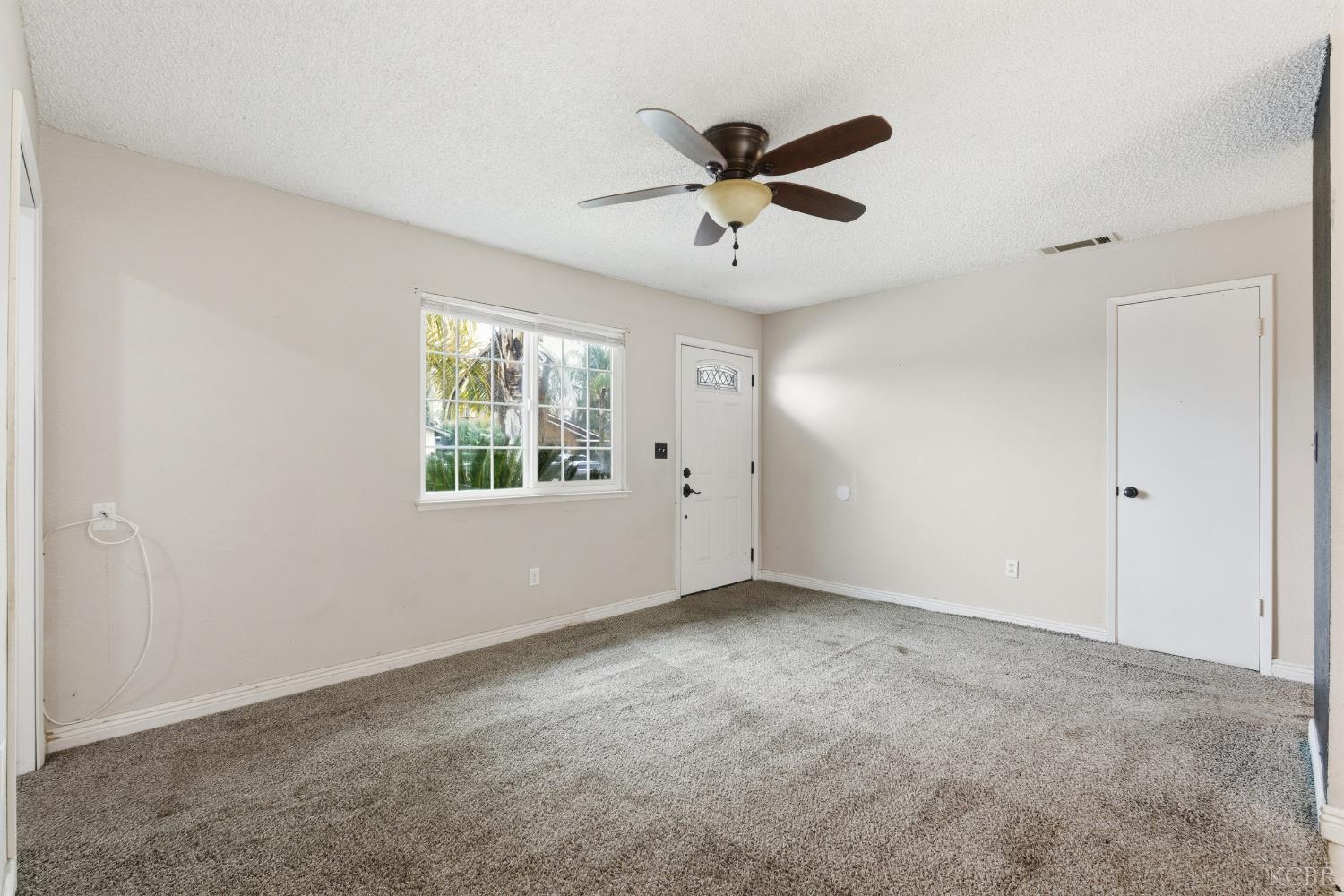 20808 S Renn Ave, Laton, CA 93242